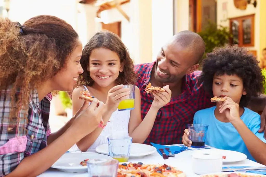 kids eat free in a restaurant with family